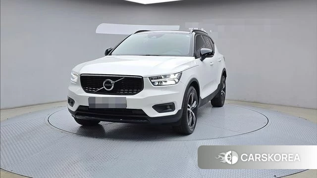 Volvo XC40 2021 Белый из Кореи