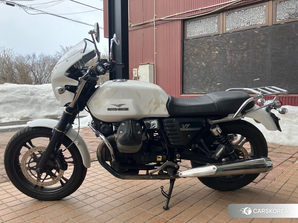 Проданный MOTO GUZZI V7 STONE id 4156628 из Японии