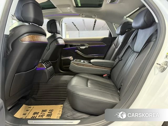 Audi A8 2021 Белый из Китая