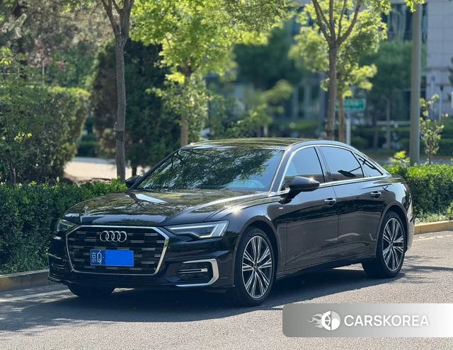 Audi A6L 2023 Черный из Китая