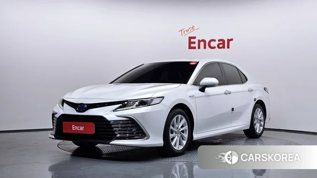 Toyota Camry (XV70) 2023 Белый из Кореи