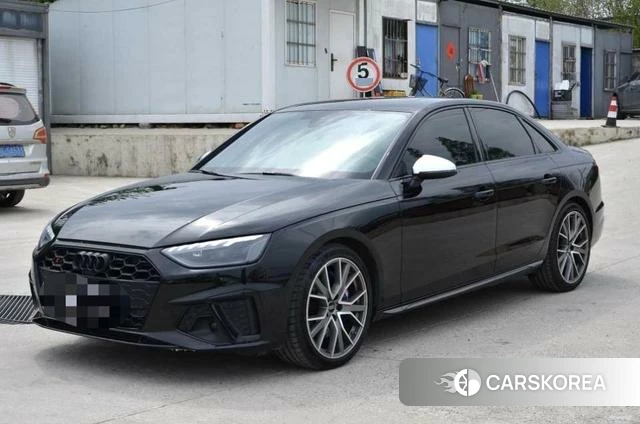 Audi S4 2025 Черный из Китая