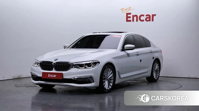 BMW 5 Series (G30) 2018 Белый из Кореи