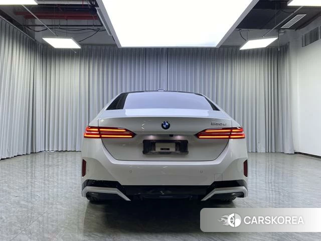 BMW 5 series id 3882612 из Китая