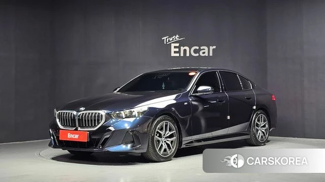 BMW 5 Series (G60) 2025 Черный из Кореи