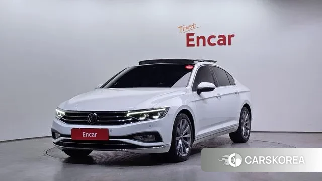 Volkswagen Passat GT (B8) 2022 Белый из Кореи