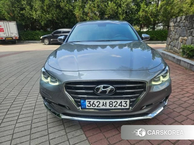 Hyundai Grandeur IG 2018 Серебристо-серый из Кореи
