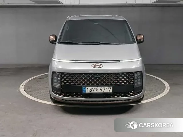 Hyundai Staria 2023 Серый из Кореи