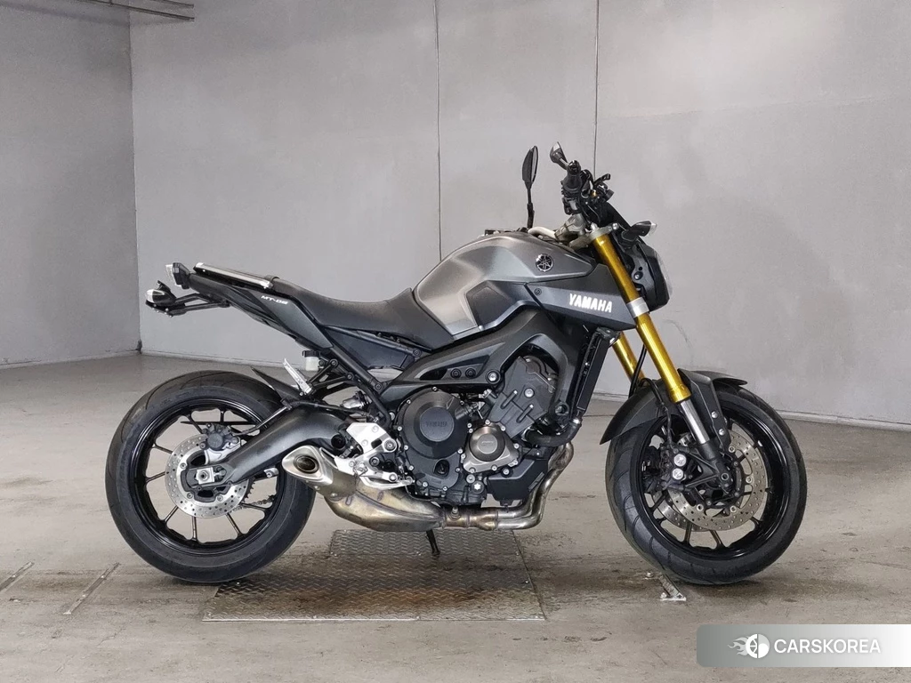 Проданный Yamaha MT-09 2016 из Японии
