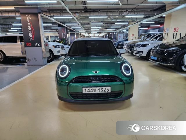 Mini Cooper C 4th generation 2025 Зеленый из Кореи