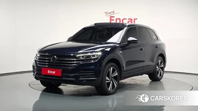 Volkswagen Touareg 3rd generation 2023 Синий из Кореи