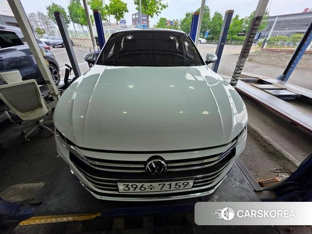 Volkswagen Arteon 2022 Белый из Кореи