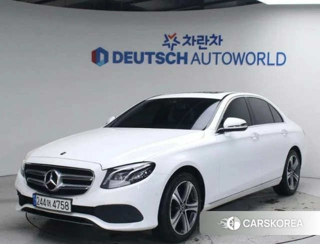 Mercedes-Benz E-Class W213 2019 Белый из Кореи