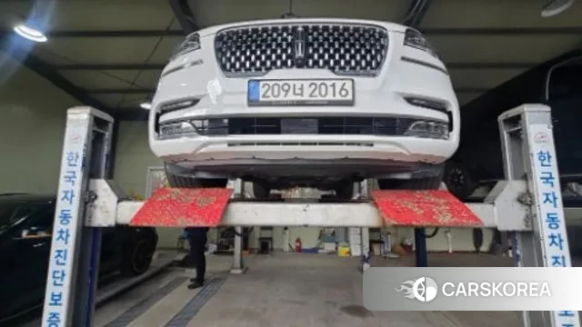 Lincoln Aviator 2nd generation 2021 Белый из Кореи