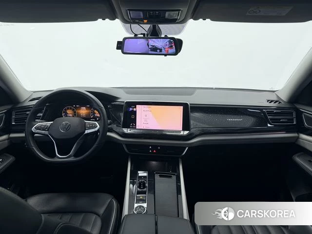 Volkswagen Tourang 2022 Черный из Китая