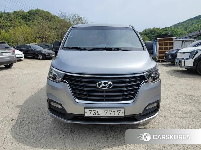 Hyundai The New Grand Starex 2018 Серебряный из Кореи
