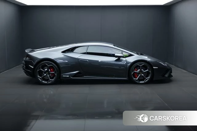 Lamborghini Huracán 2023 Темно-серый из Китая