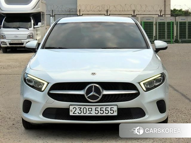 Mercedes-Benz A-Class W177 2019 Белый из Кореи