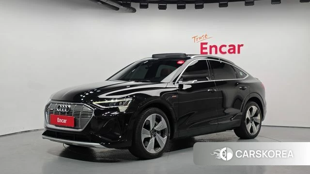 Audi e-Tron 2023 Черный из Кореи