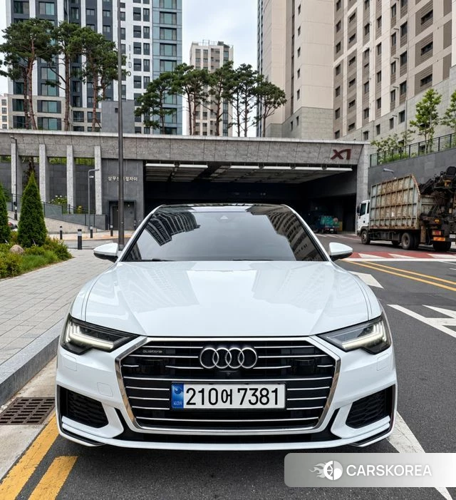 Audi A6 (C8) 2023 Белый из Кореи