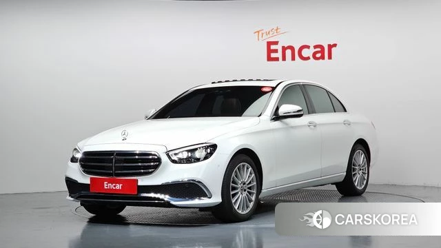 Mercedes-Benz E-Class W213 2021 Белый из Кореи