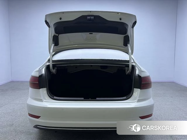 Volkswagen Sagitar 2019 Белый из Китая