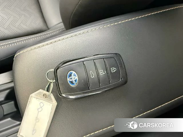 Toyota Lei Ling 2023 Белый из Китая