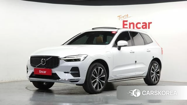Volvo XC60 second Generation 2022 Белый из Кореи