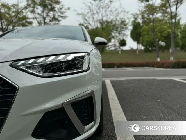 Audi A4L 2021 Белый из Китая
