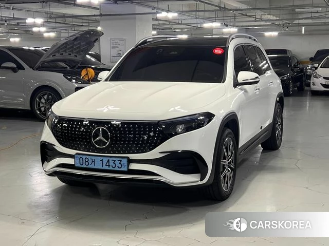 Mercedes-Benz EQB X243 2024 Белый из Кореи