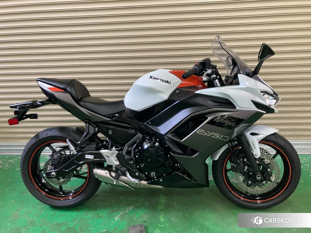 Проданный Kawasaki NINJA 650 ABS 2023 из Японии, фото 2