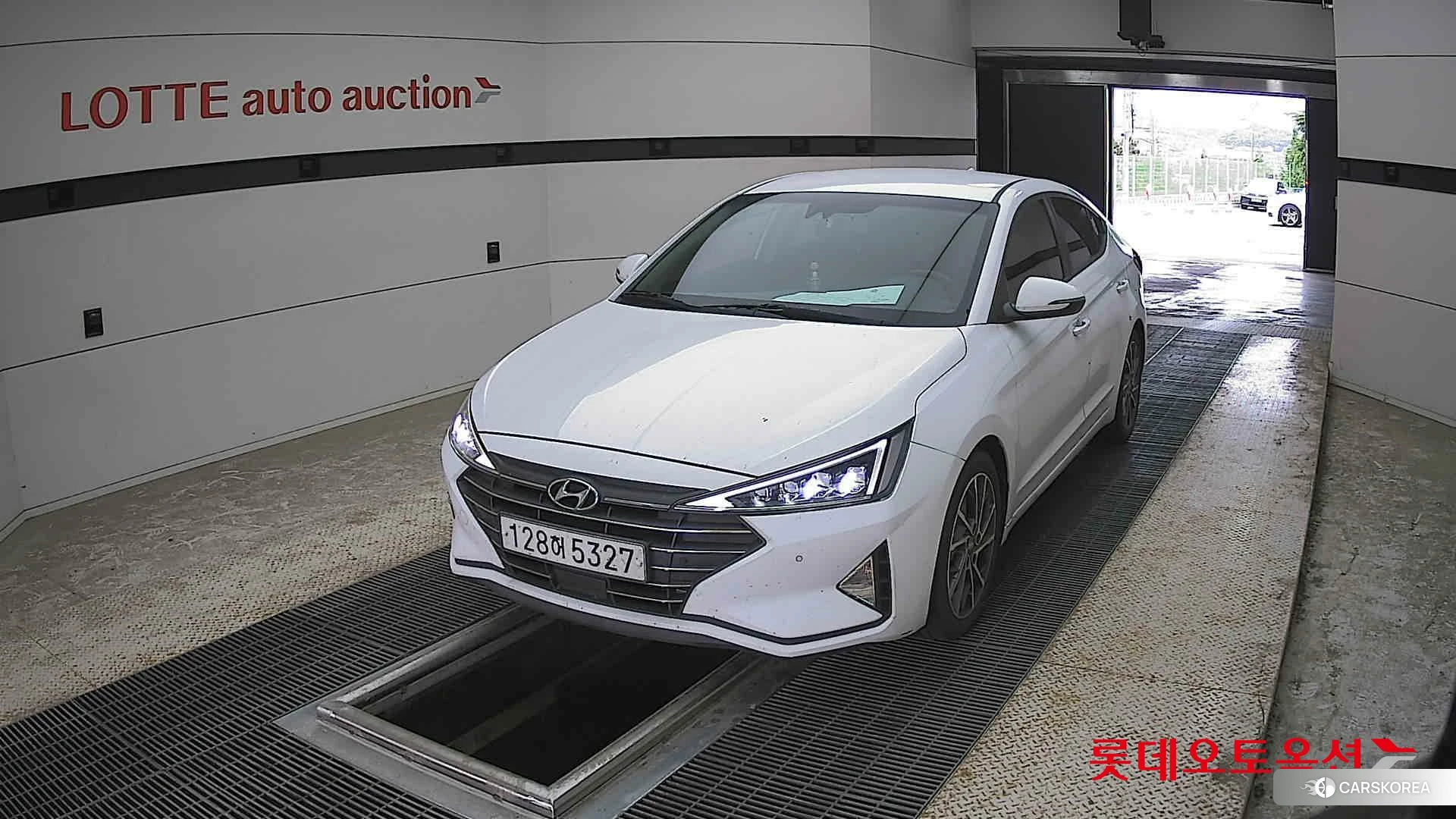 Hyundai Avante 2020 Polar White из Кореи