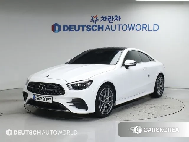 Mercedes-Benz E-Class W213 2022 Белый из Кореи