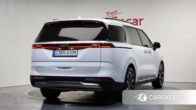 Kia Carnival 4th generation 2022 Белый из Кореи