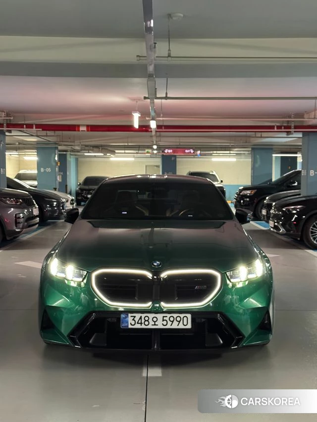 BMW M5 (G90) 2025 Зеленый из Кореи