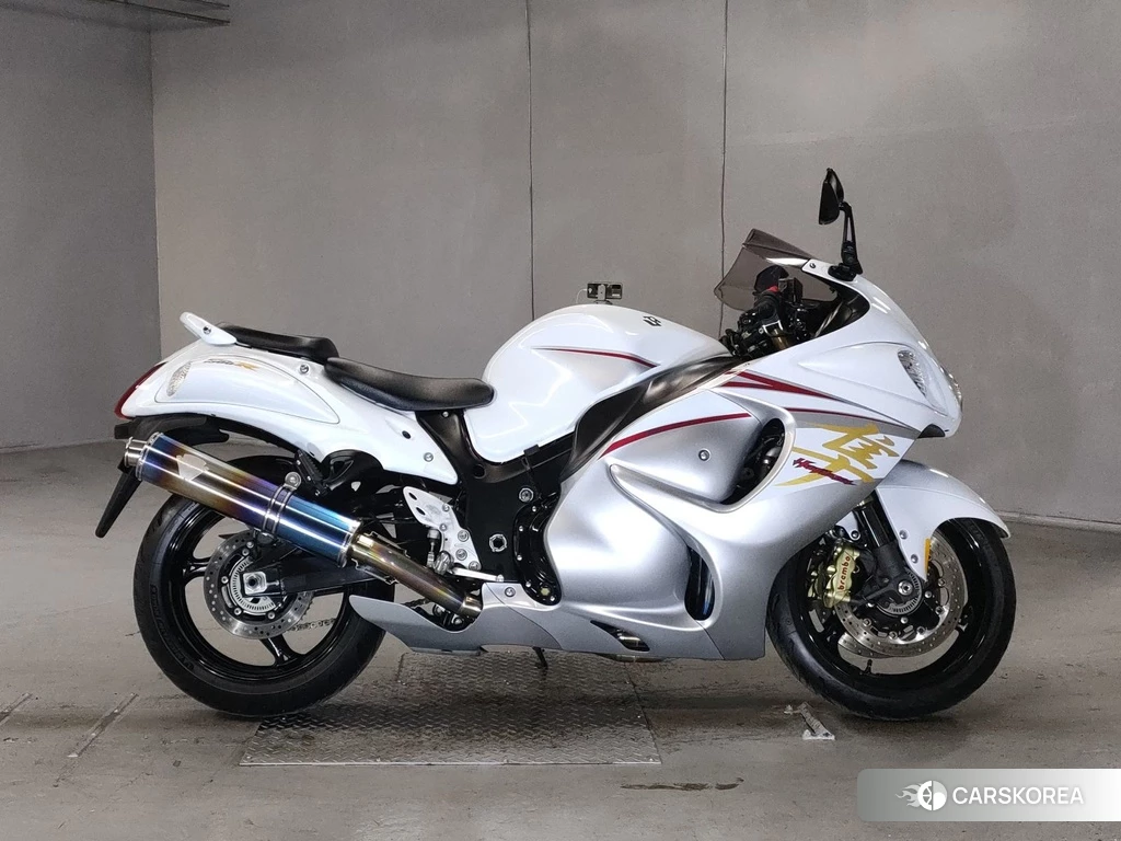 Проданный Suzuki GSX1300R HAYABUSA 2015 из Японии