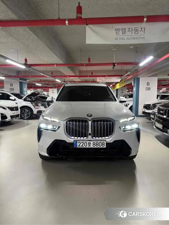 BMW X7 (G07) 2023 Белый из Кореи