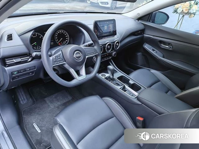Nissan Xuan Yi 2025 Серебристо-серый из Китая