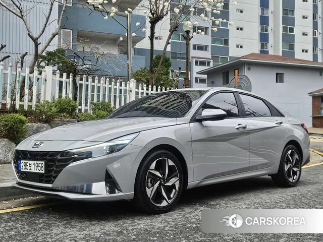 Hyundai Avante (CN7) 2020 Серебристо-серый из Кореи