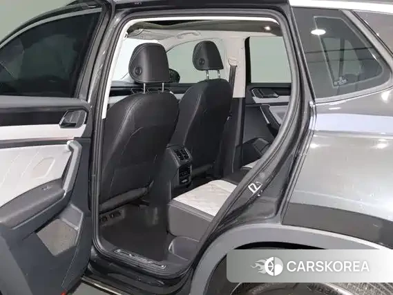 Volkswagen Tayron 2024 Черный из Китая