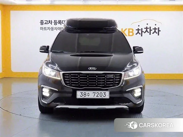 Kia The New Carnival 2018 Черный из Кореи