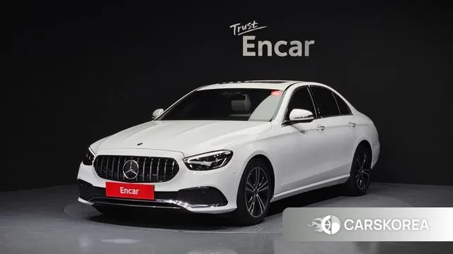 Mercedes-Benz E-Class W213 2021 Белый из Кореи