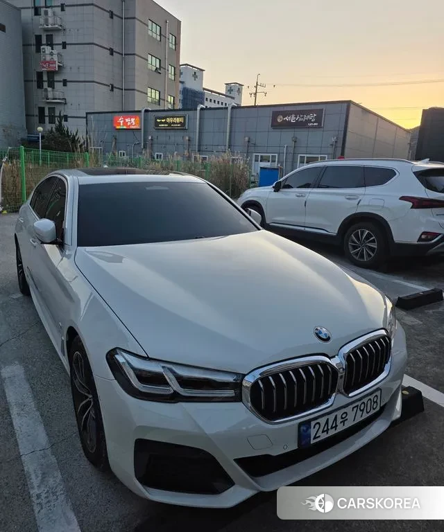 BMW 5 Series (G30) 2023 Белый из Кореи