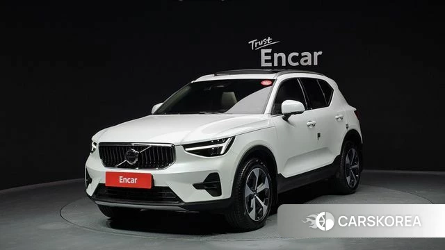 Volvo XC40 2024 Белый из Кореи