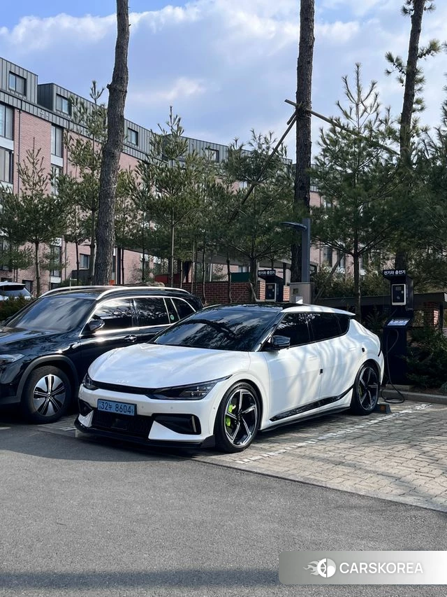 Kia EV6 2022 Белый из Кореи
