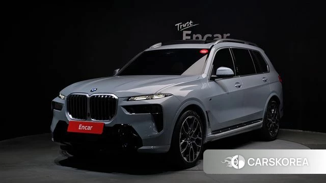 BMW X7 (G07) 2025 Цвет галактики из Кореи