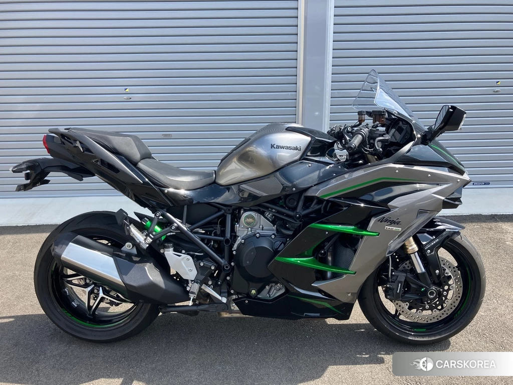 Проданный Kawasaki NINJA H2 SX SE 2021 из Японии, фото 2