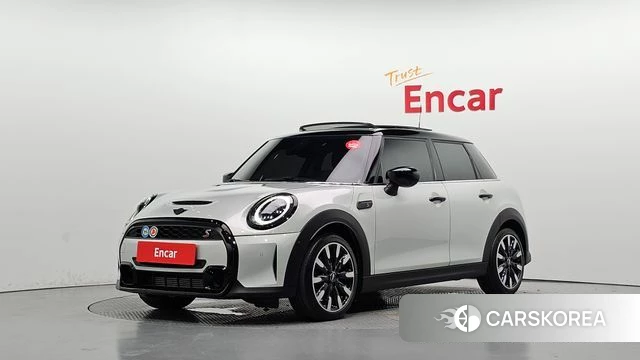Mini Cooper S 2022 Серебристо-серый из Кореи