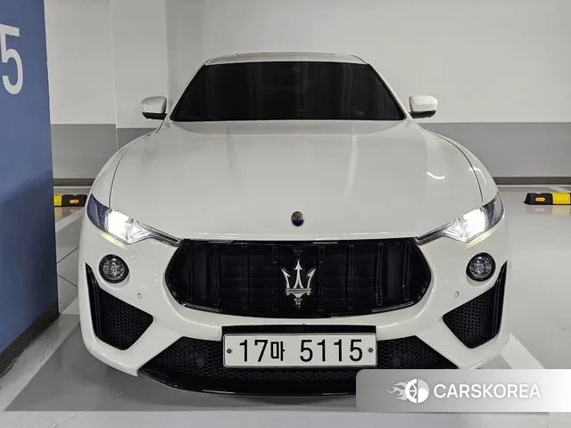 Maserati Levante 2018 Белый из Кореи