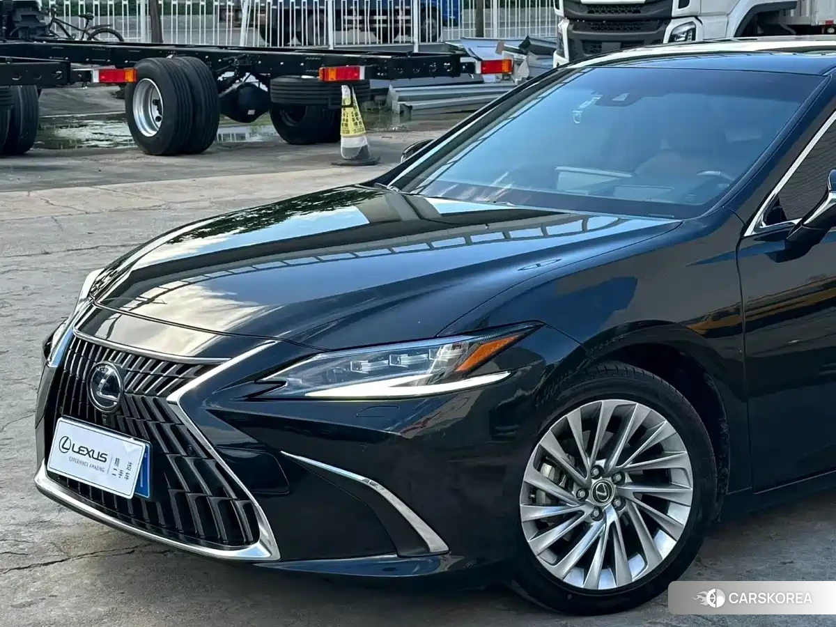 Lexus ES 2021 Черный из Китая